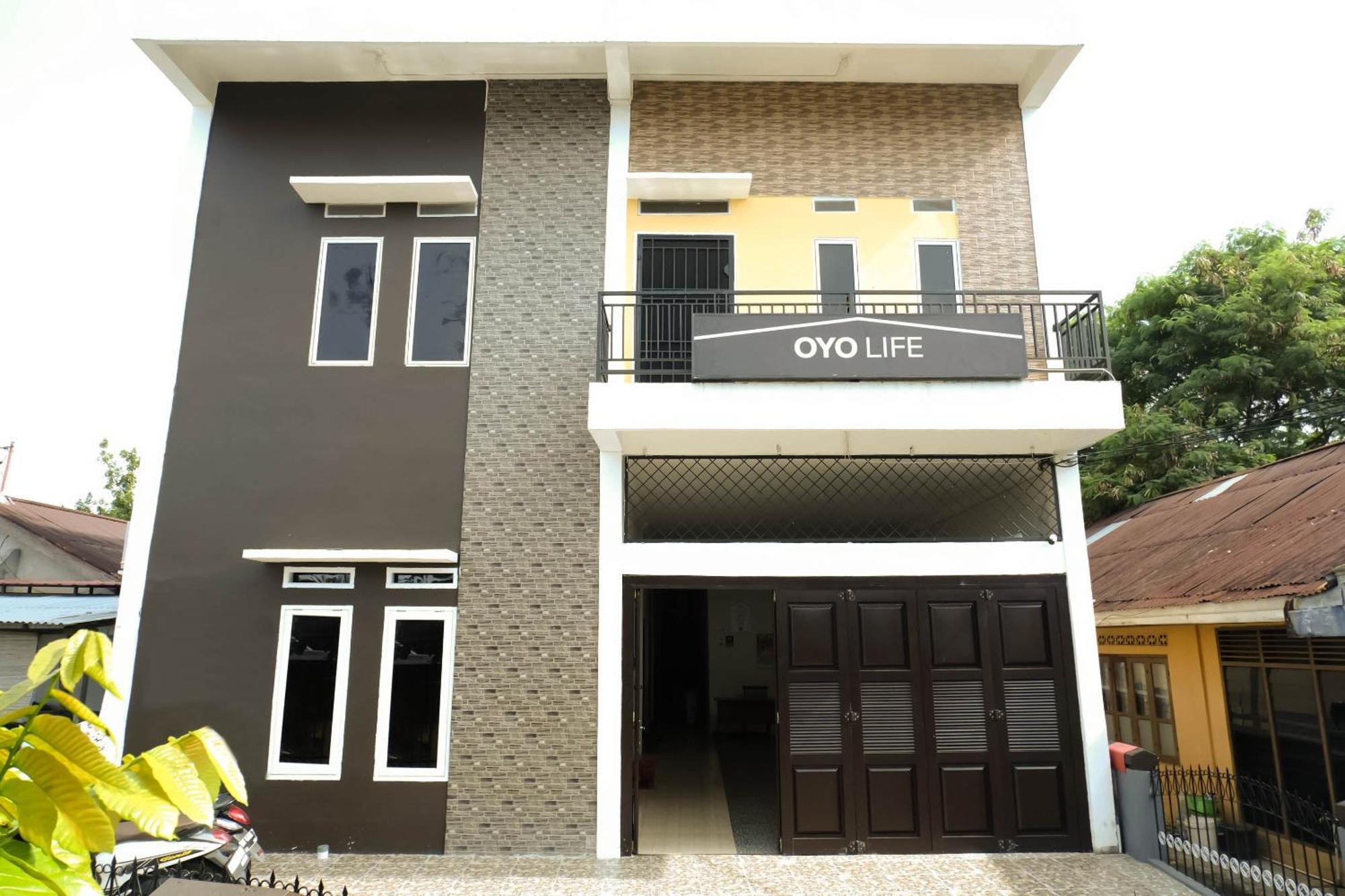 Hotel Oyo Life 2507 Rooftop 2*